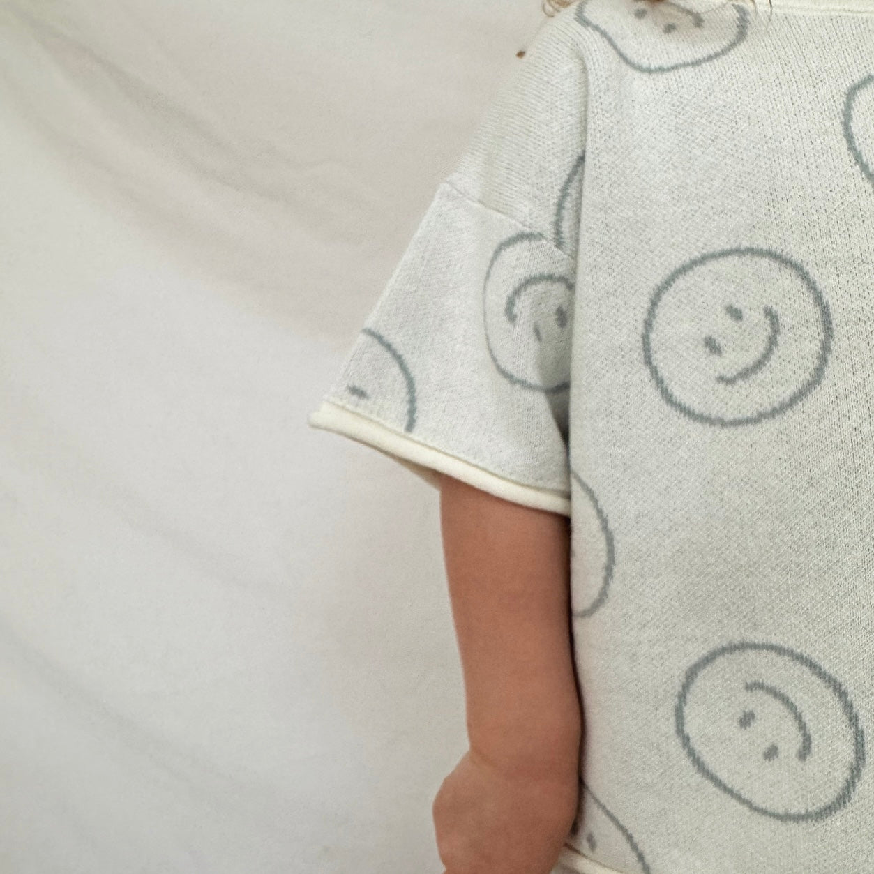 Mist Smiley Riley Tee