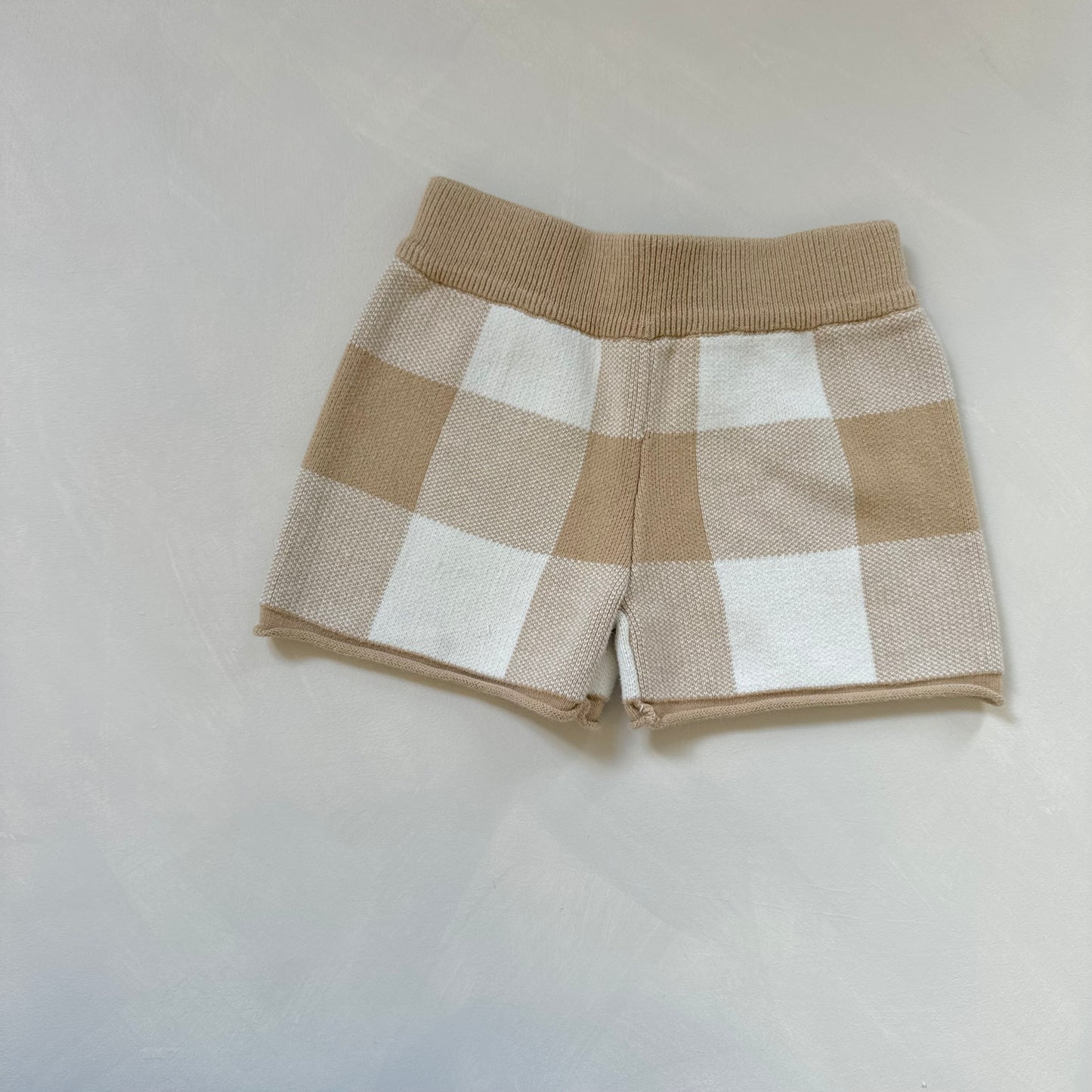 Checked shorts 2-3y Preloved