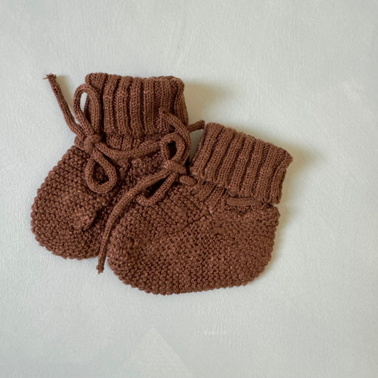 Cinnamon Teddy Booties 3-6m sample
